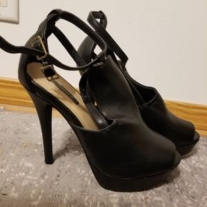 Forever 21 black peep toe pumps